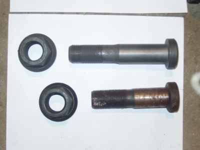 Шпилька колесная передняя с гайкой L=90 M23 H2/H3 HOWO (ХОВО) 199000410104 фото 1 Ярославль